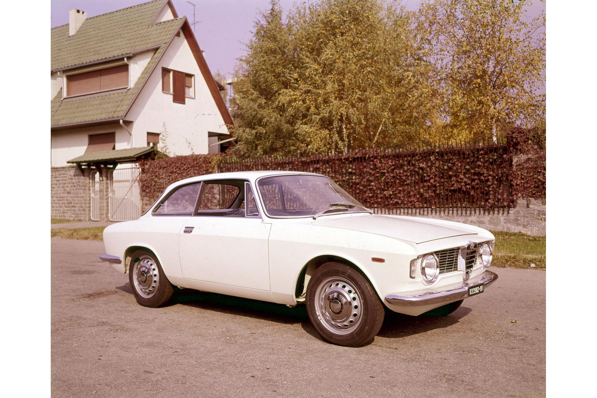 Διπλό «χτύπημα» από την Alfa Romeo στα Motor Klassik Awards 2020